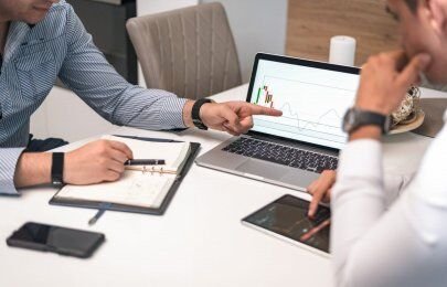 Como escolher uma solução de BI compatível com LGPD para PMEs