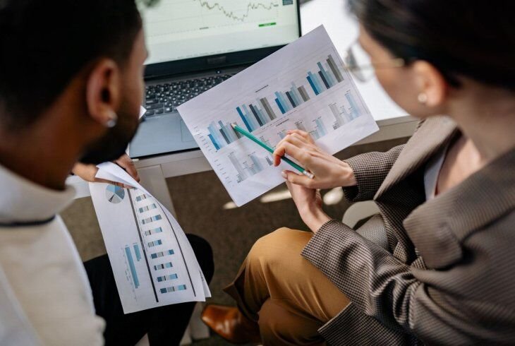 Integrações de dados entre ERPs, CRMs e sistemas de gestão