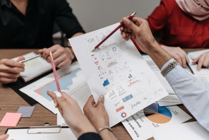 Como implementar BI na empresa: guia passo a passo