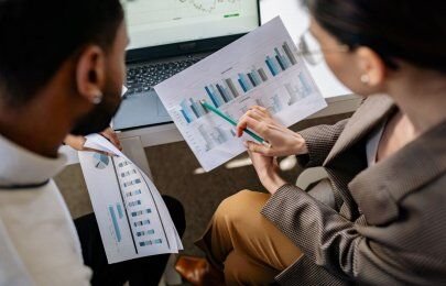 Integrações de dados entre ERPs, CRMs e sistemas de gestão